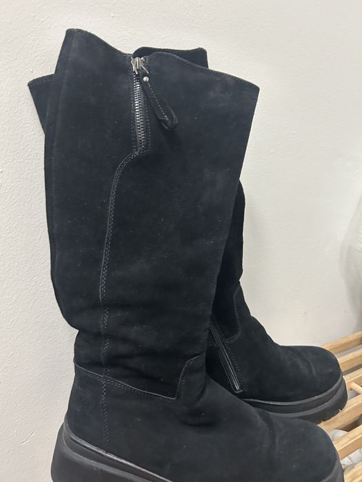 Продам зимние сапоги