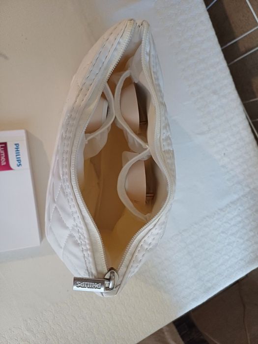 Фотоепилатор Philips lumea bri955