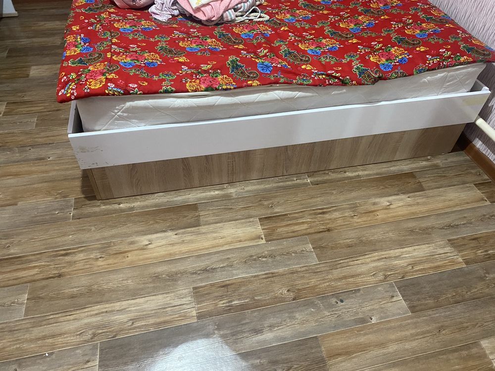 Жаксы жагдайда срочна сатам келсим бар