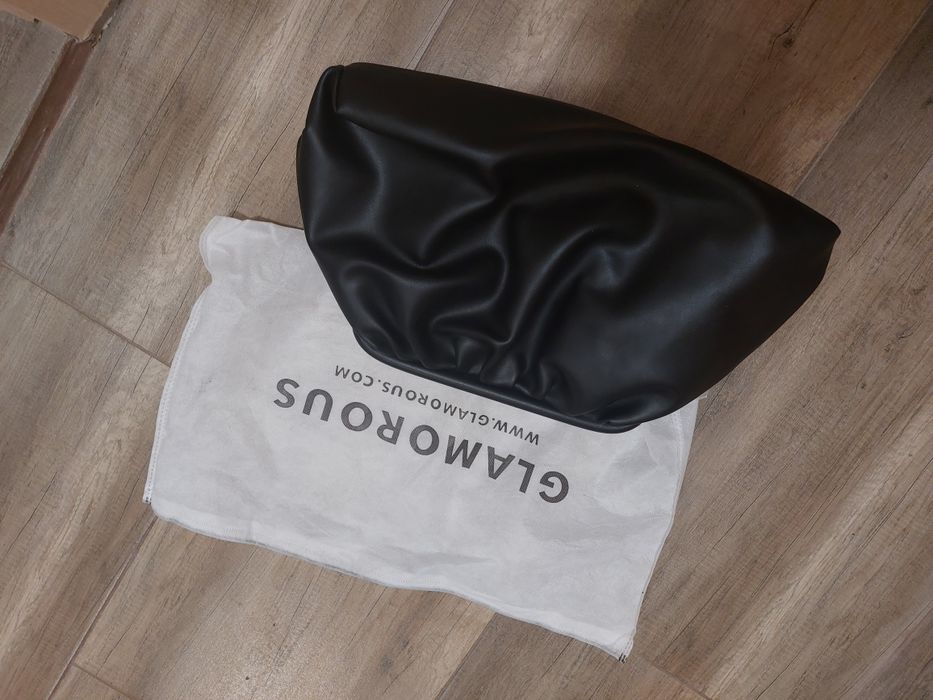 Оригинална кожена черна чанта