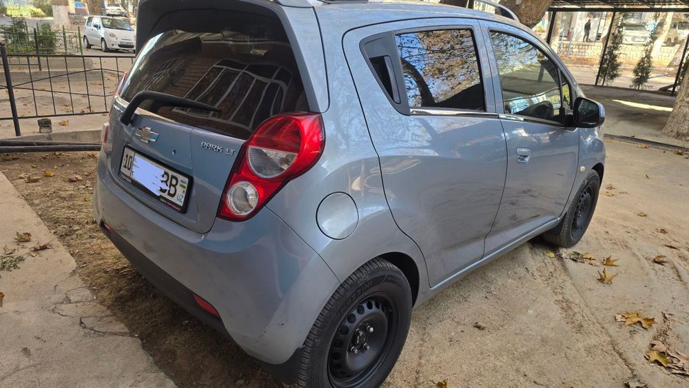 Спарк сотилди 2015 йил