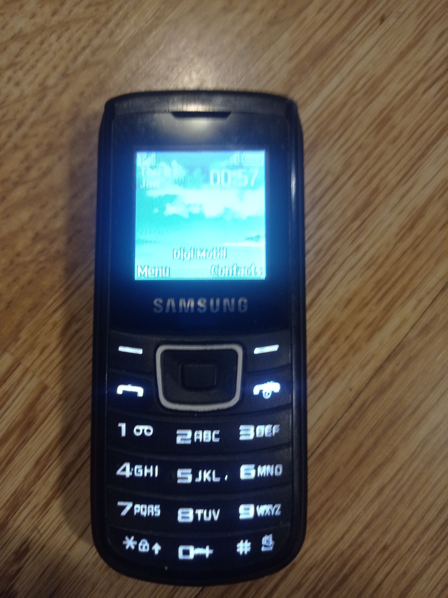 Telefon butoane Samsung E 1100 necodat