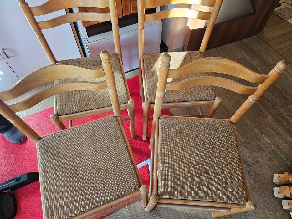 Столове масив тапицирани