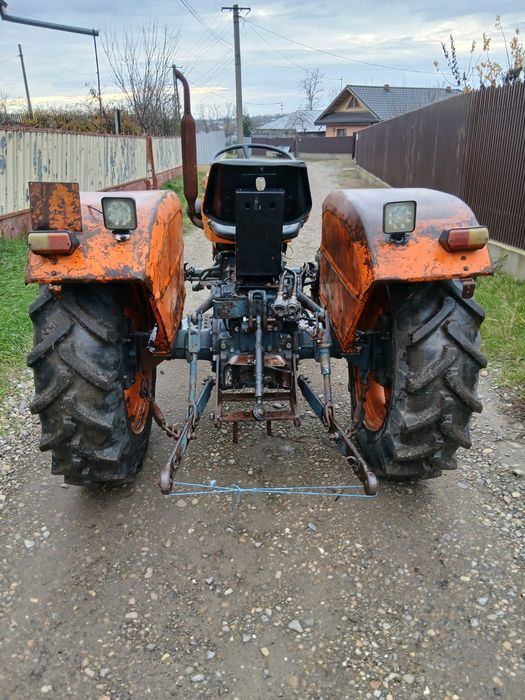 Tractor UTB 445 1990