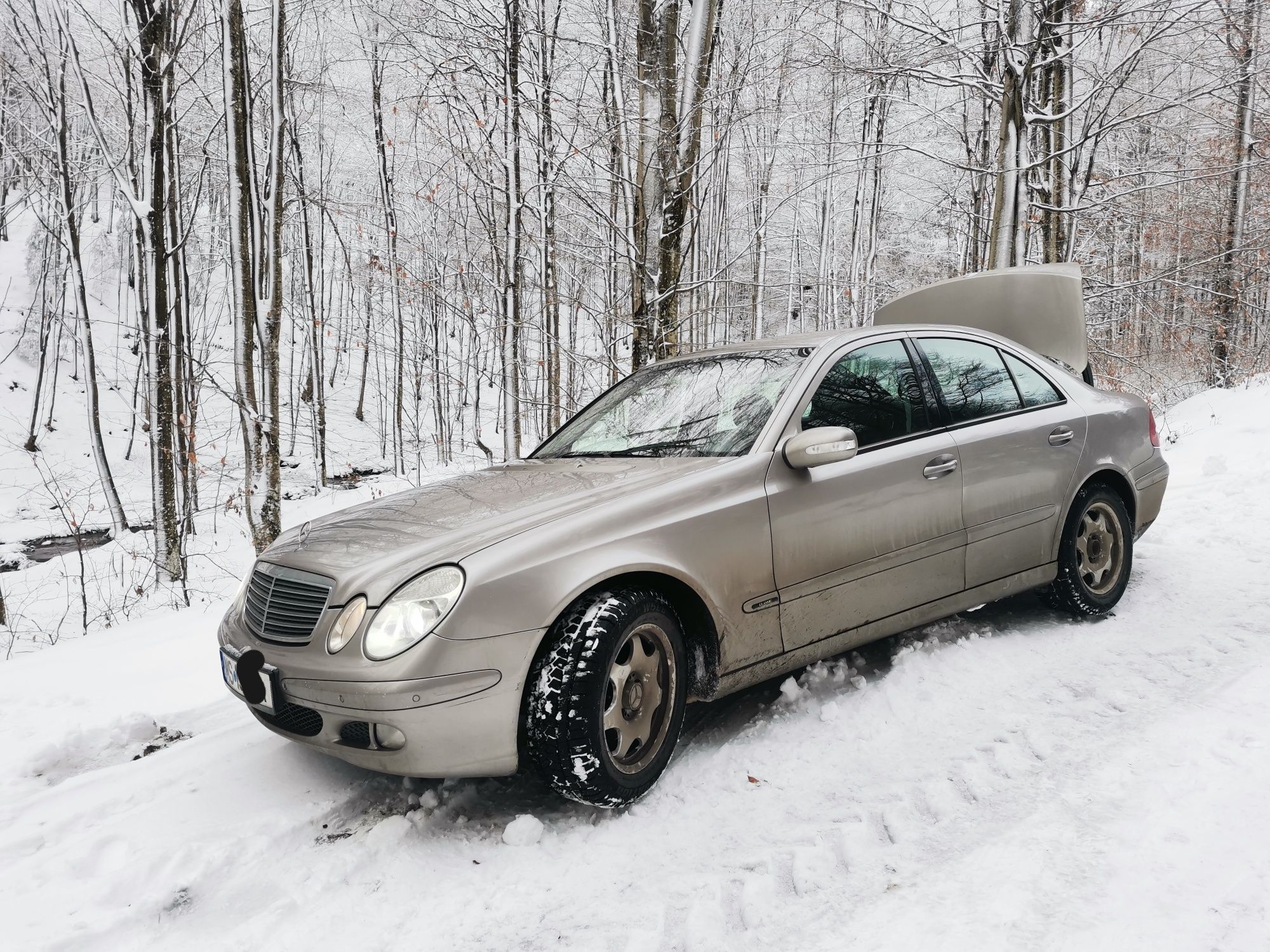 Vând Mercedes Benz w211