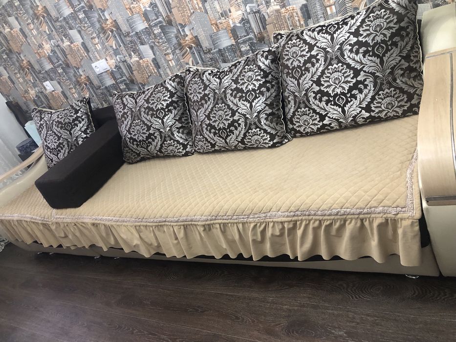 Мяхкий уголок  для зала  (диван)…