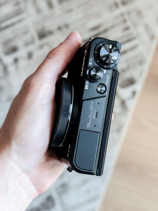 Canon G7X Mark II