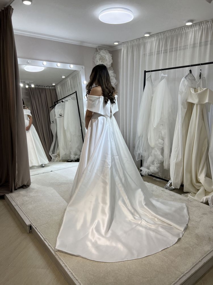 Свадебное платье White Swan