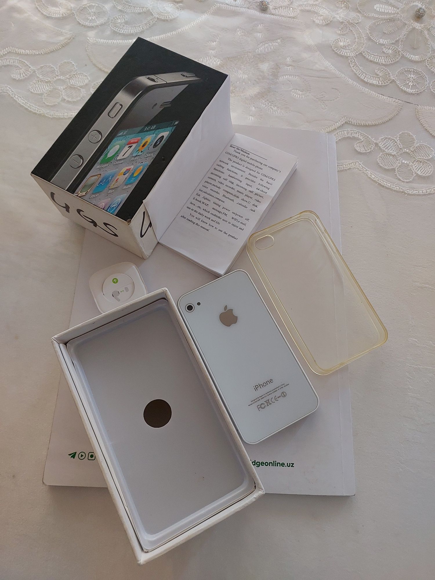 Iphone 4S sotiladi