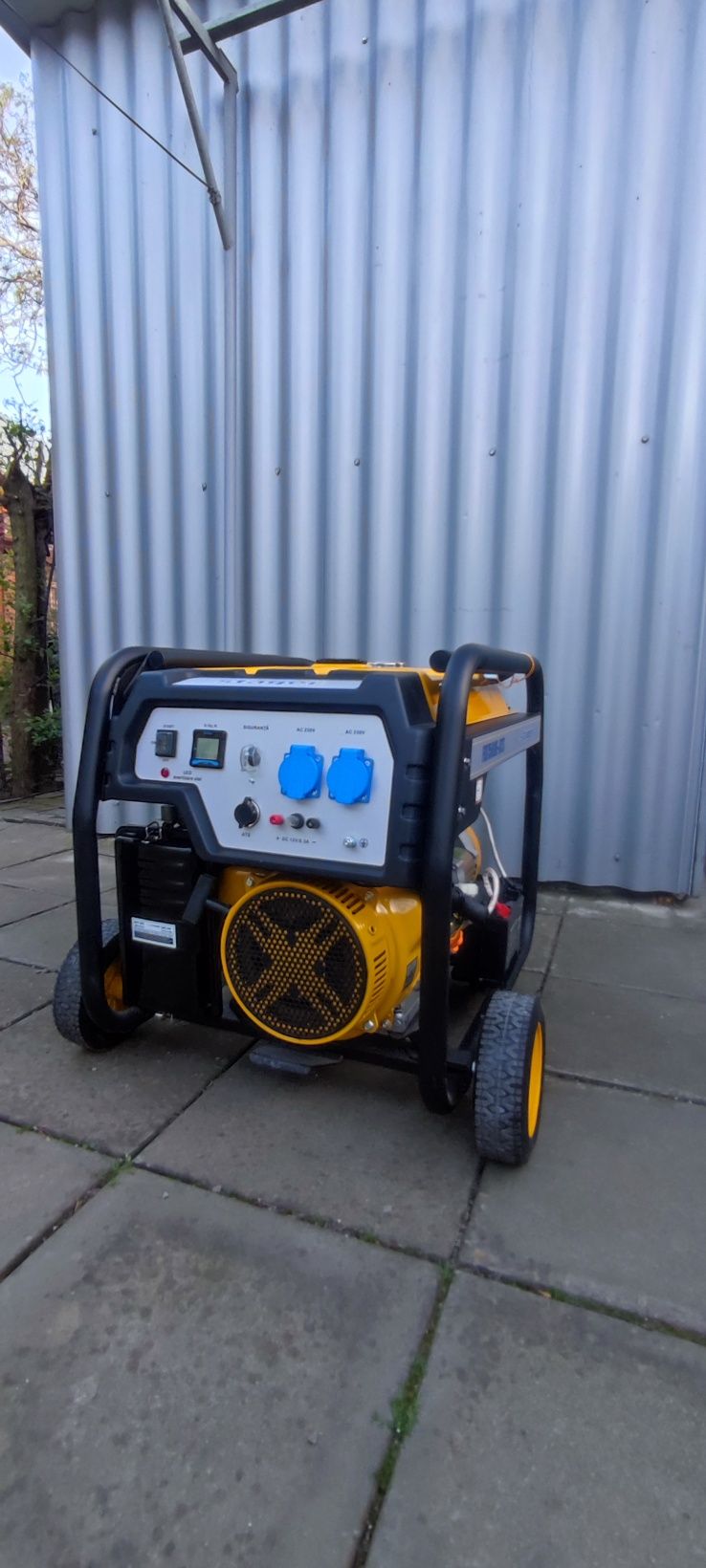Generator curent Stager FD7500E+ATS