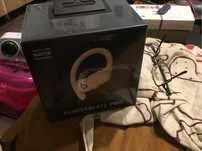 Casti Powerbeats Pro noi
