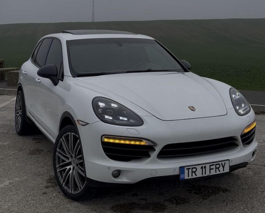 Porsche Cayenne GTS Panoramic