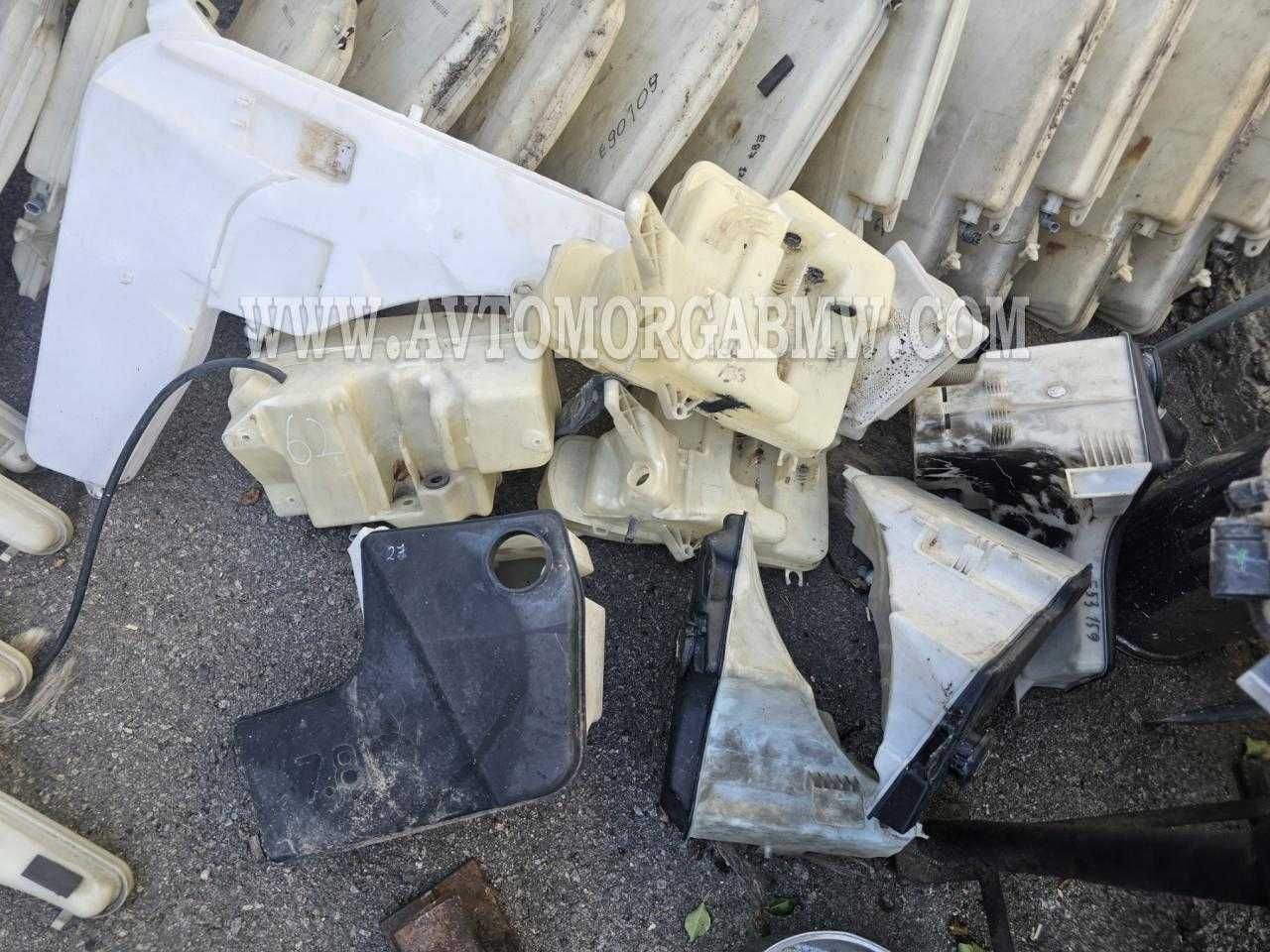 БМВ  Казанче за чистачки вода пръскалки помпичка пълначка помпа BMW *
