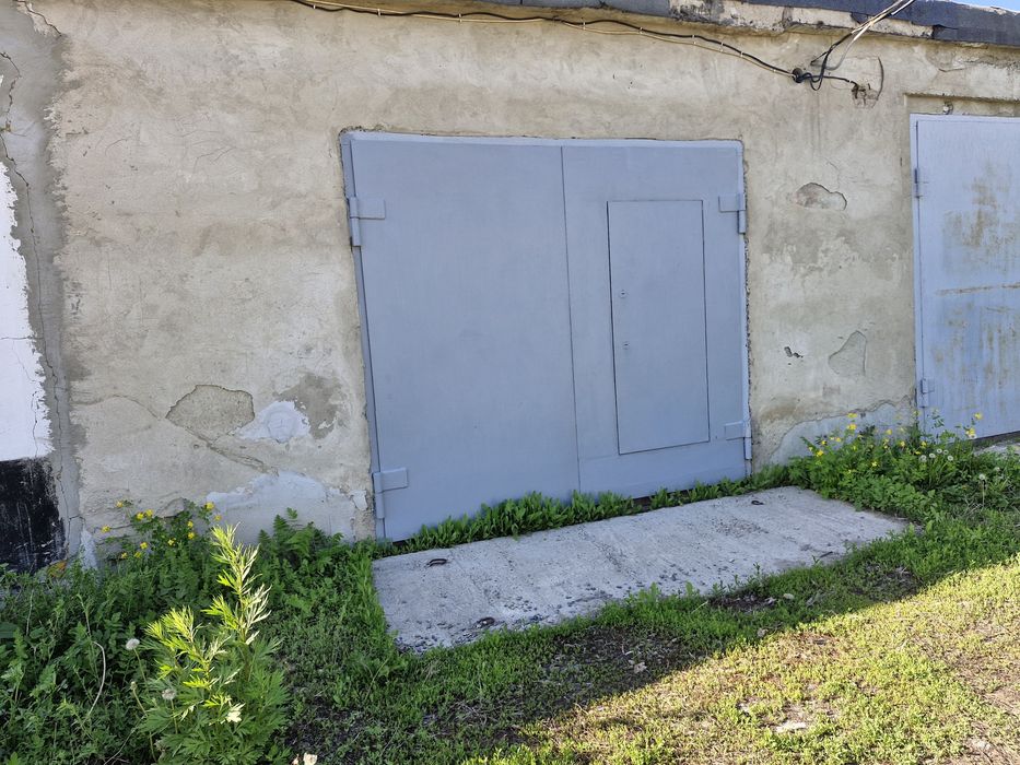 Гараж в районе магазина "Охотник"