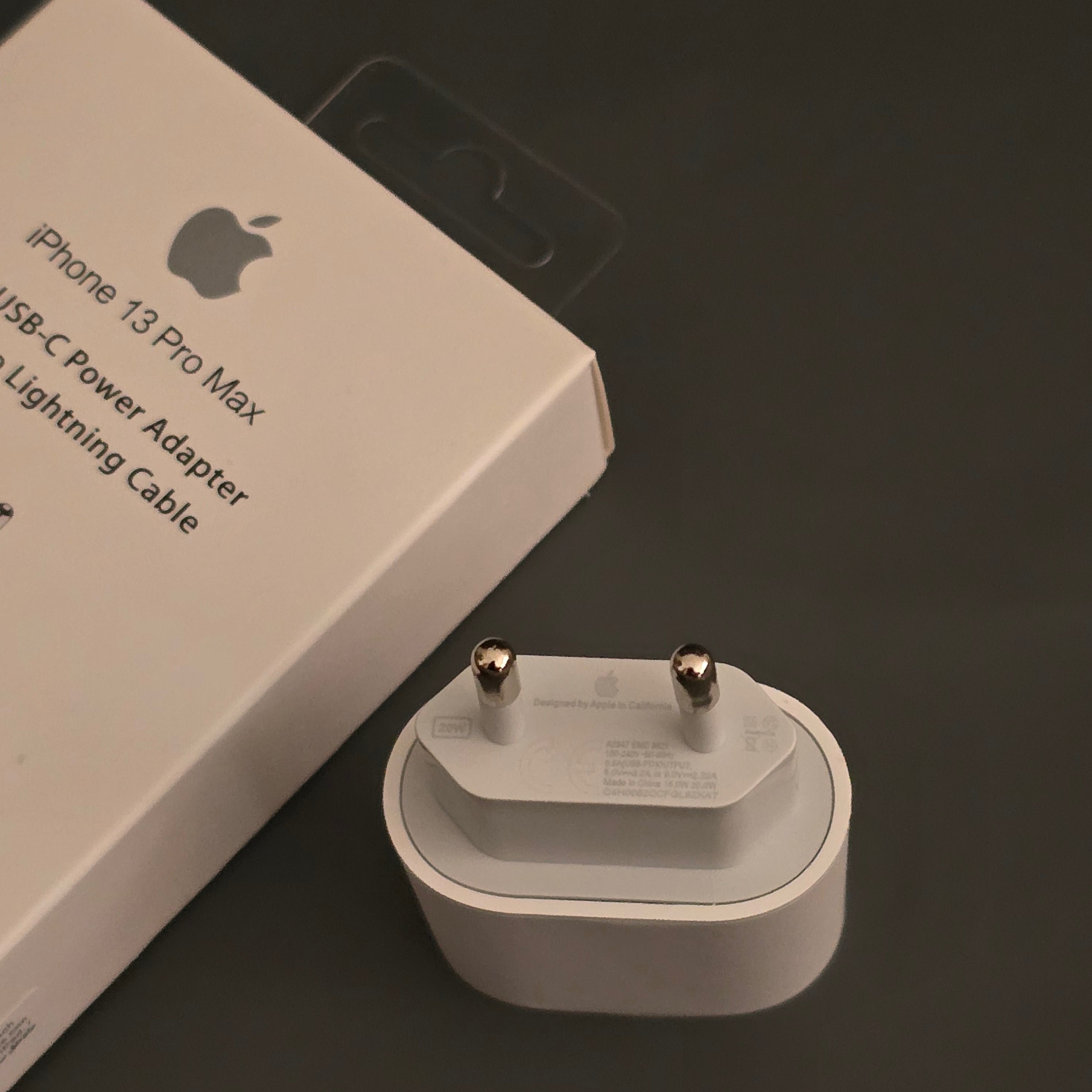 Оригинален комплект зарядно за айфон (iphone) Fast charge 20W адаптер