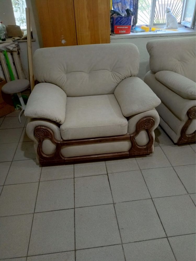 Продам диван б/у