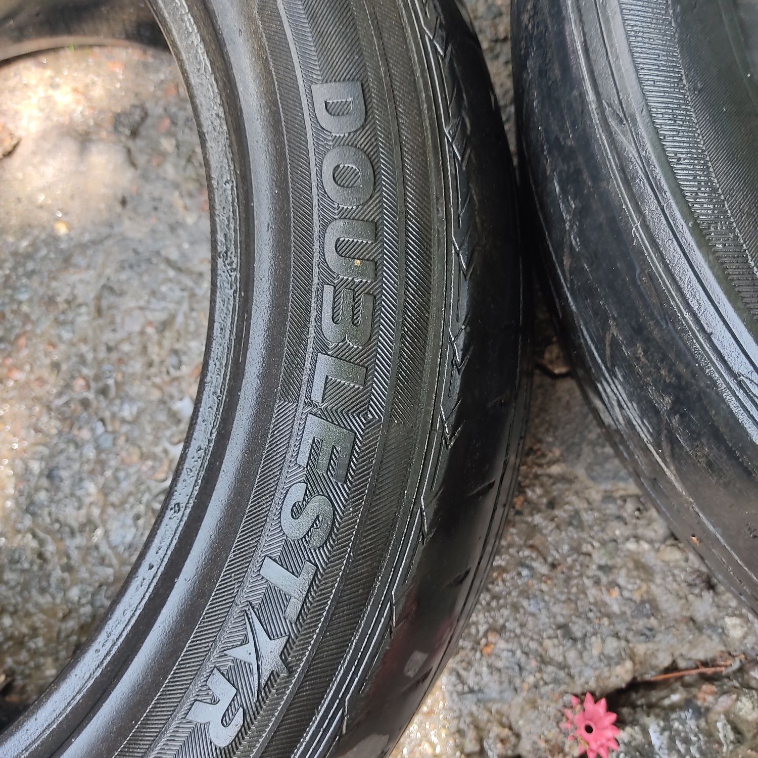 Продам шины б/у 215/55 r 17