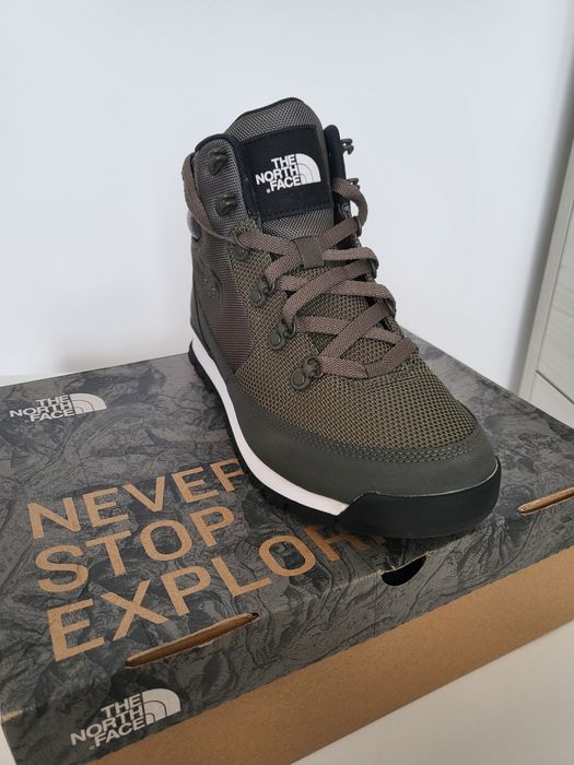 Ghete The North Face Back-To-Berkeley, în cutia originală, ca și noi