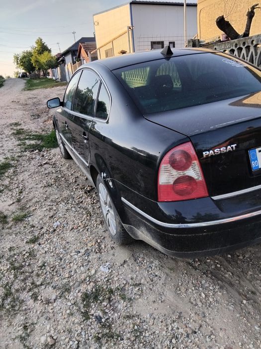 Vând Volkswagen Passat