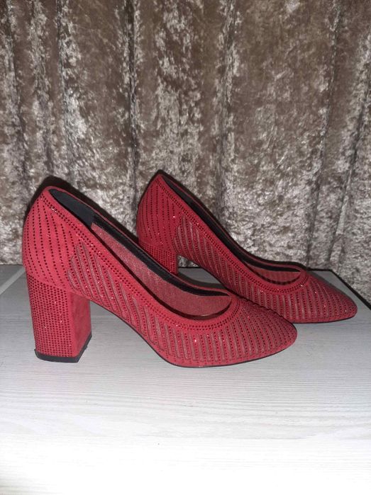 Derimod фирмаси хамма билади