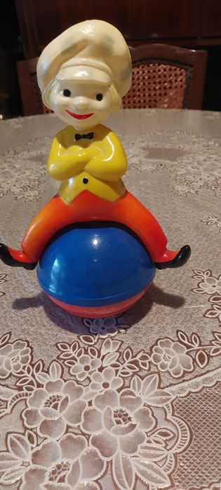 Руски играчки и самовар