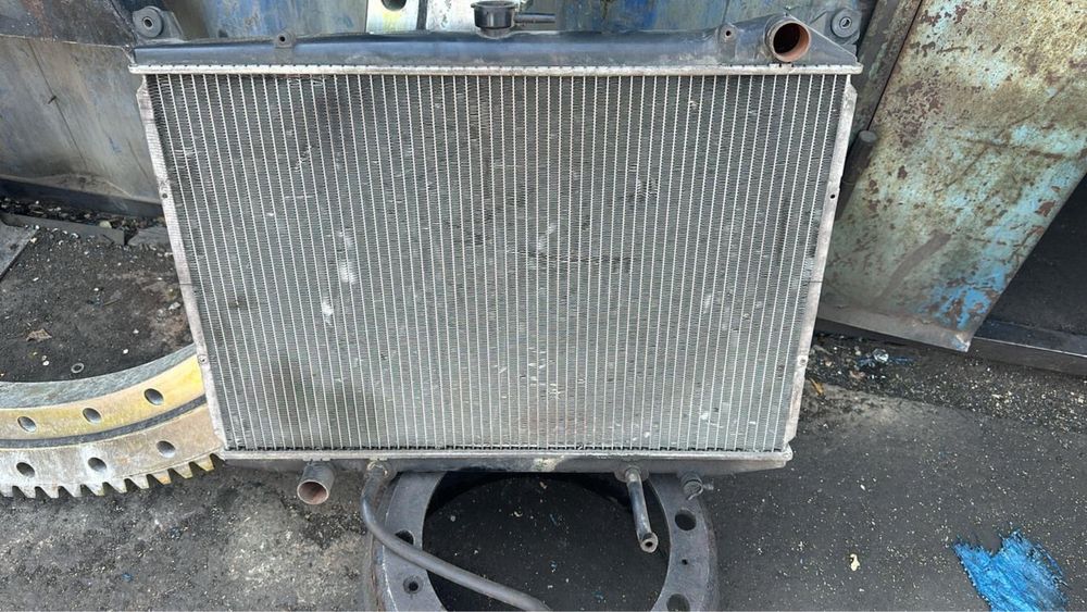 Продам Радиатор от Патрола