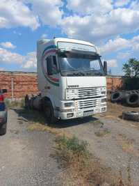 Volvo fh12 420 влекач