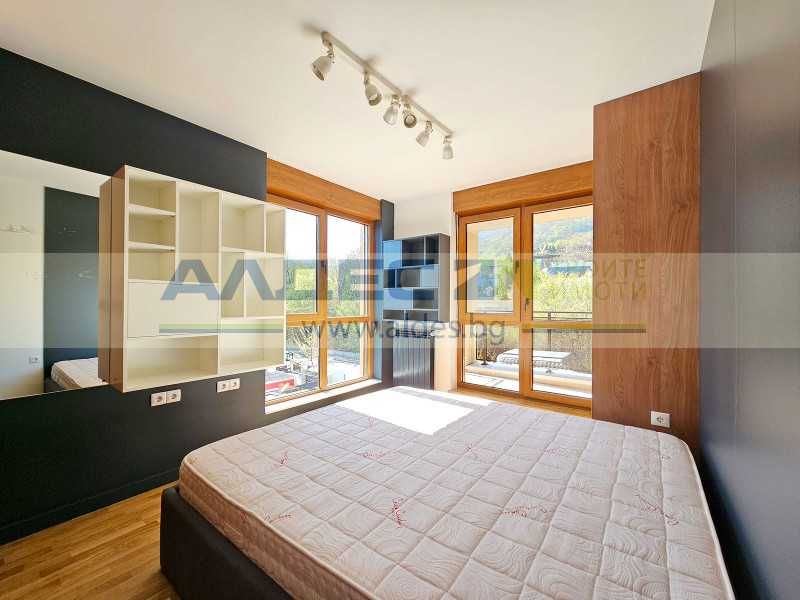 Продава се Тристаен апартамент в София, Бояна - 106 кв.м за 3397 €/кв.м - Снимка #4