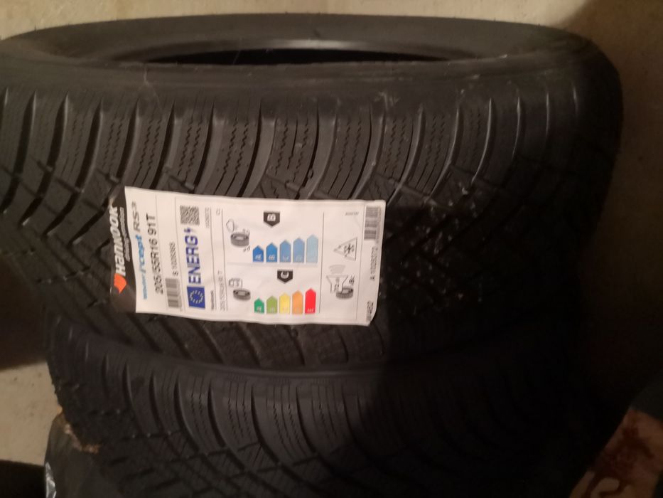 Hankook 205 55 r16 iarnă