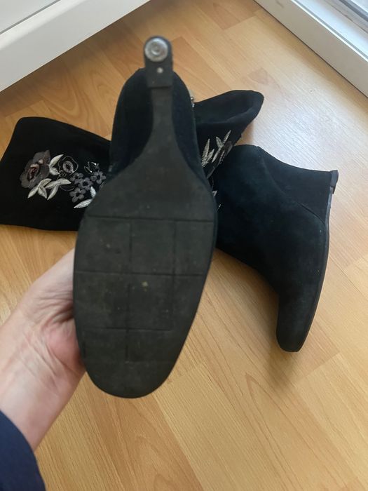 Дамски ботуши с цип