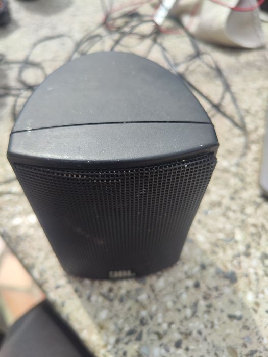 JBL съраунд комплект.