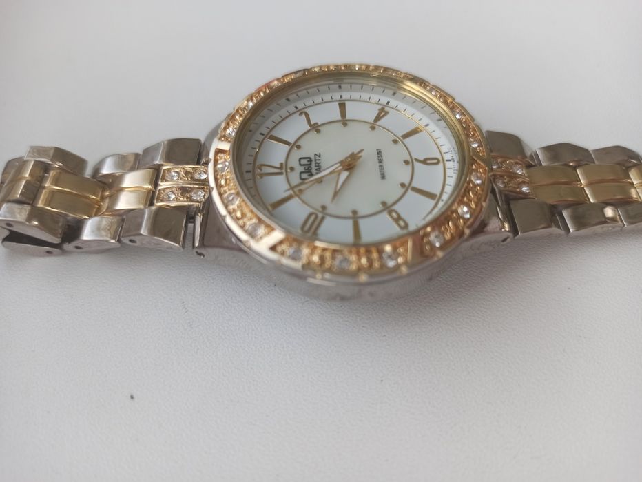 Женские часы 8000тг