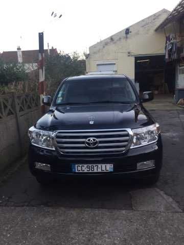 Toyota land cruiser 4.5 v8
