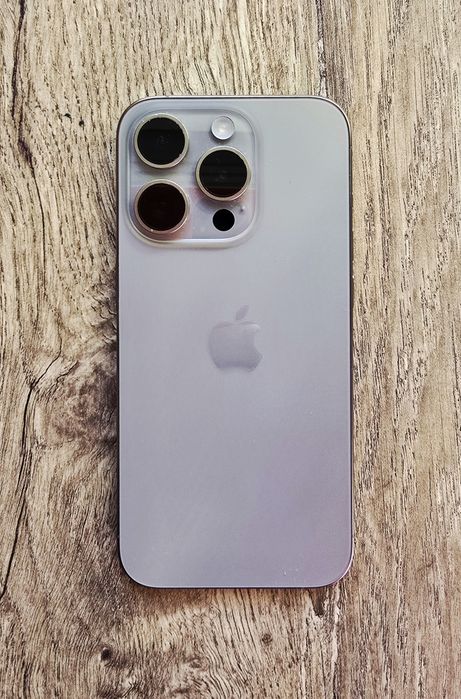 iPhone 15 Pro 128GB white