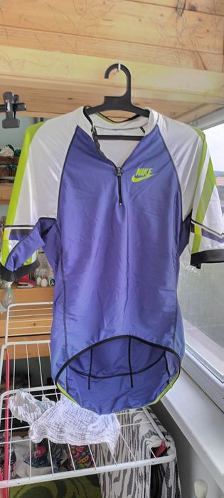 Vând costum biciclist