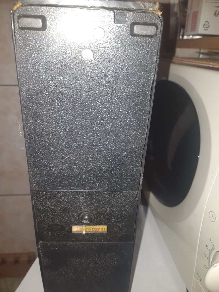 se vinde aparat de radio Gloria 4