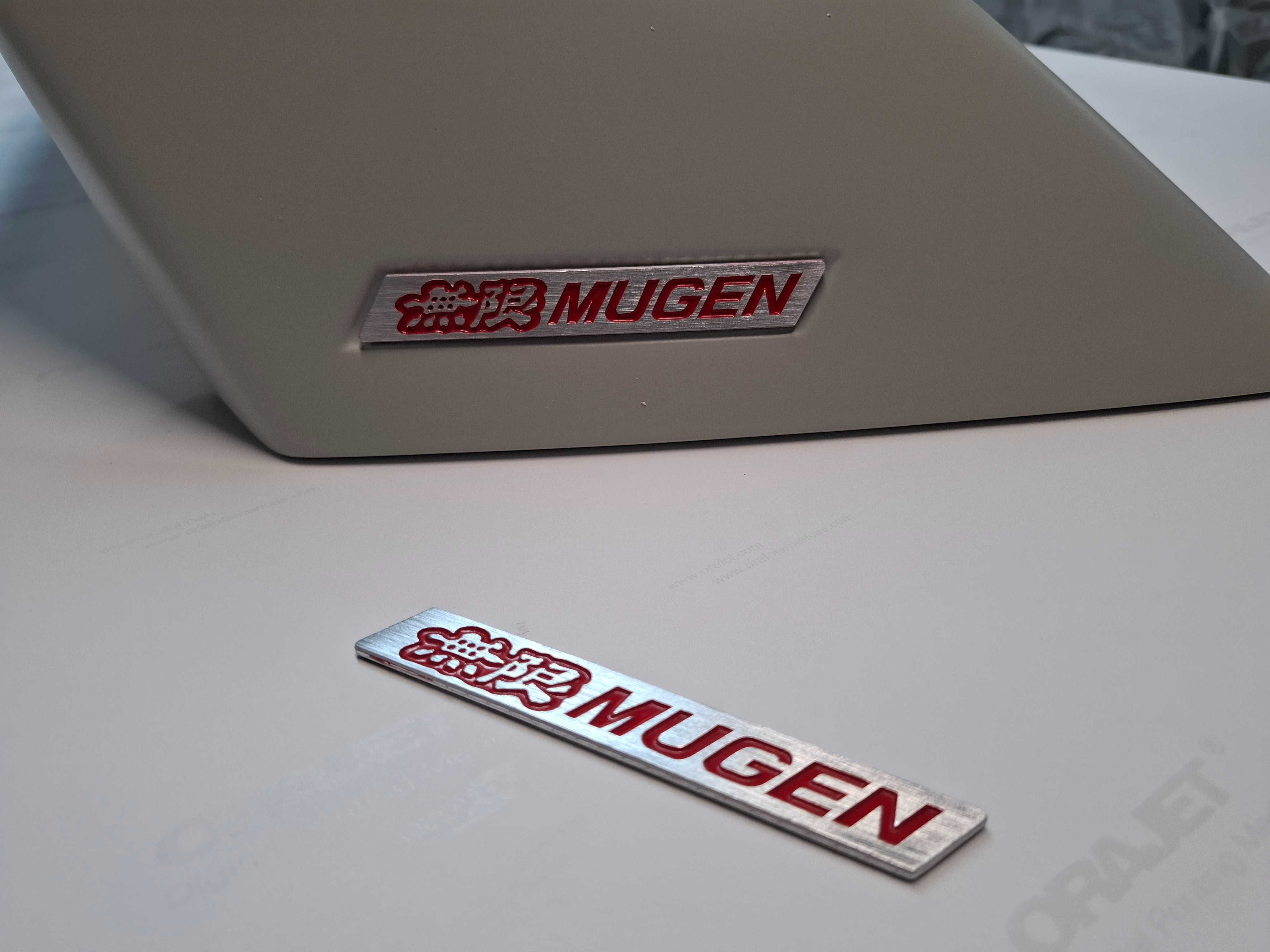 Табели Mugen за Хонда 2бр.за спойлер.