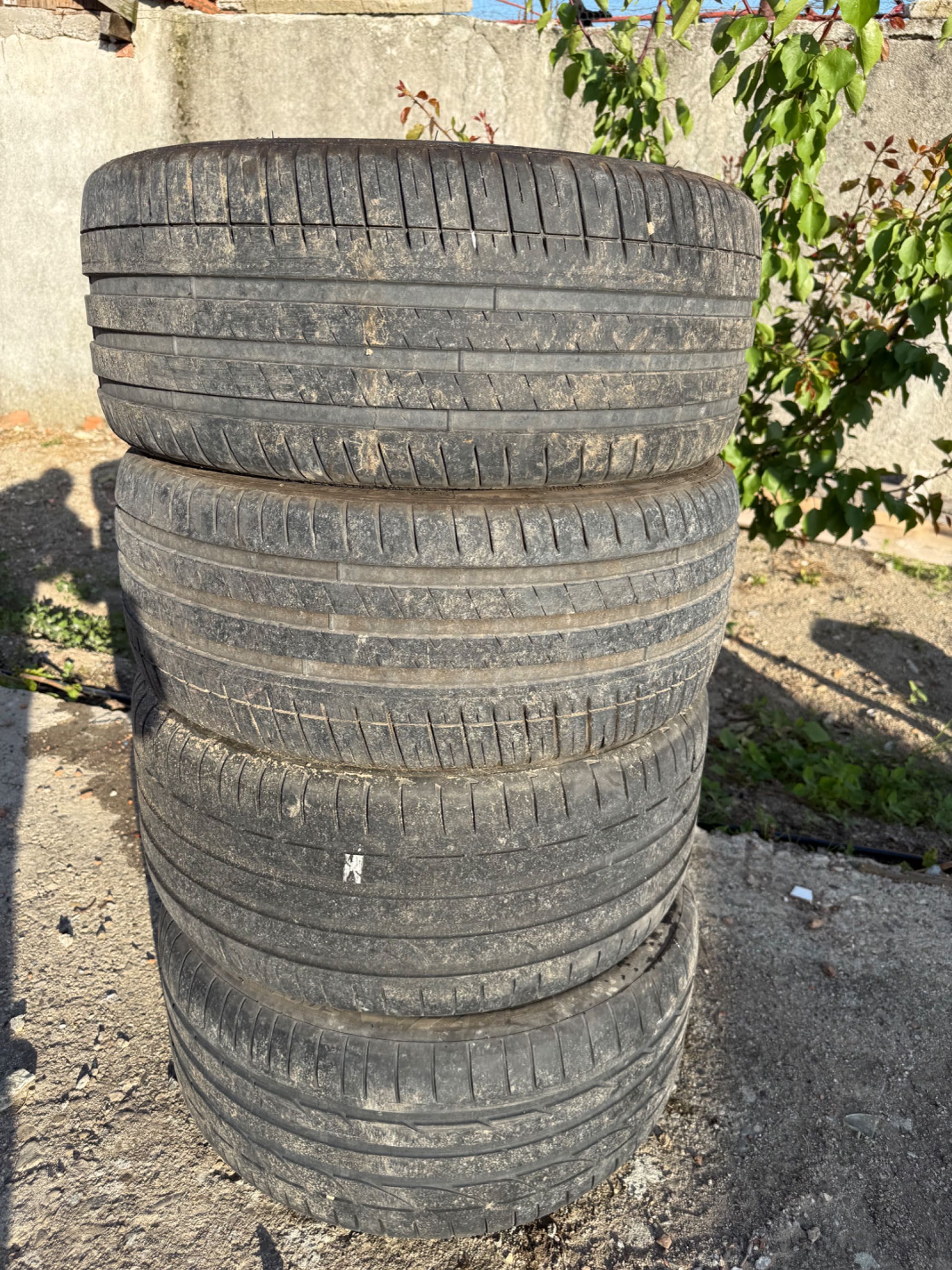 Гуми 275 40 19 /245 40 19
