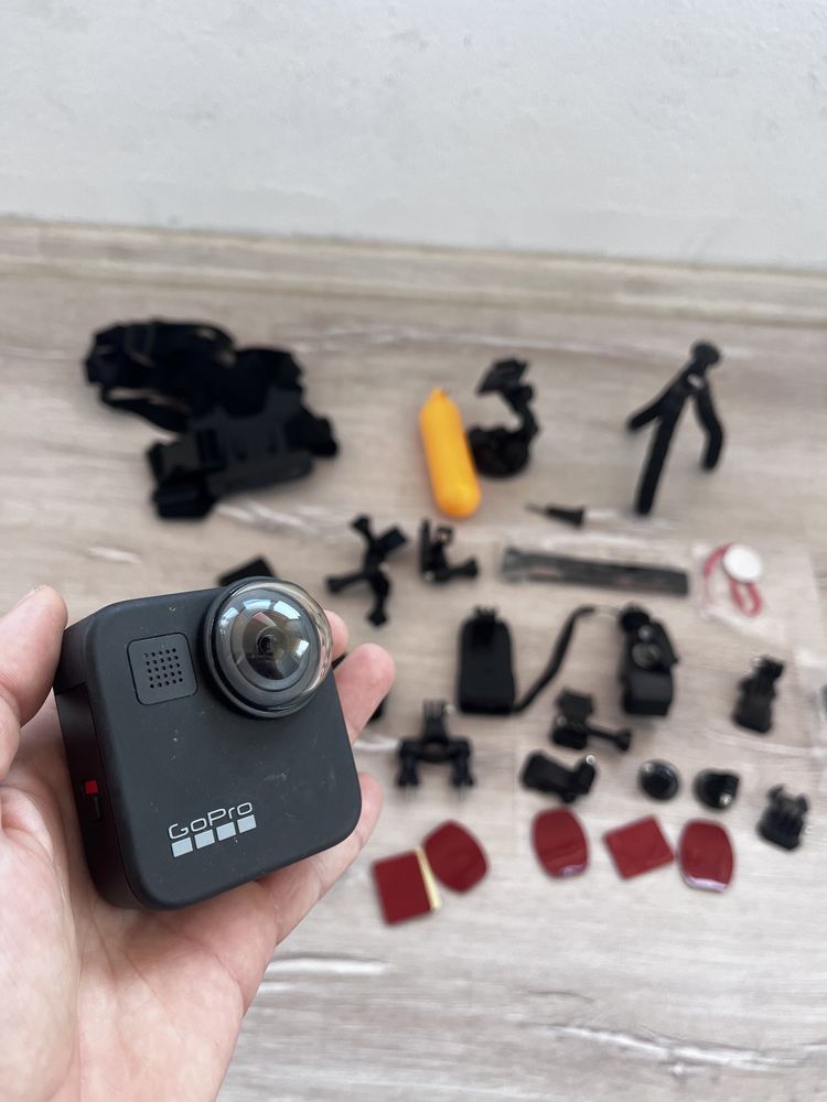 GoPro Max 360 като нов + аксесоари