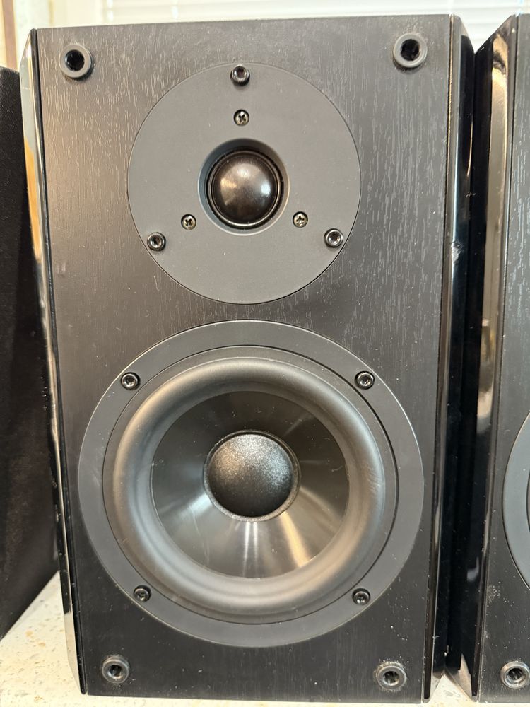 Yamaha NX-E100 Тонколони