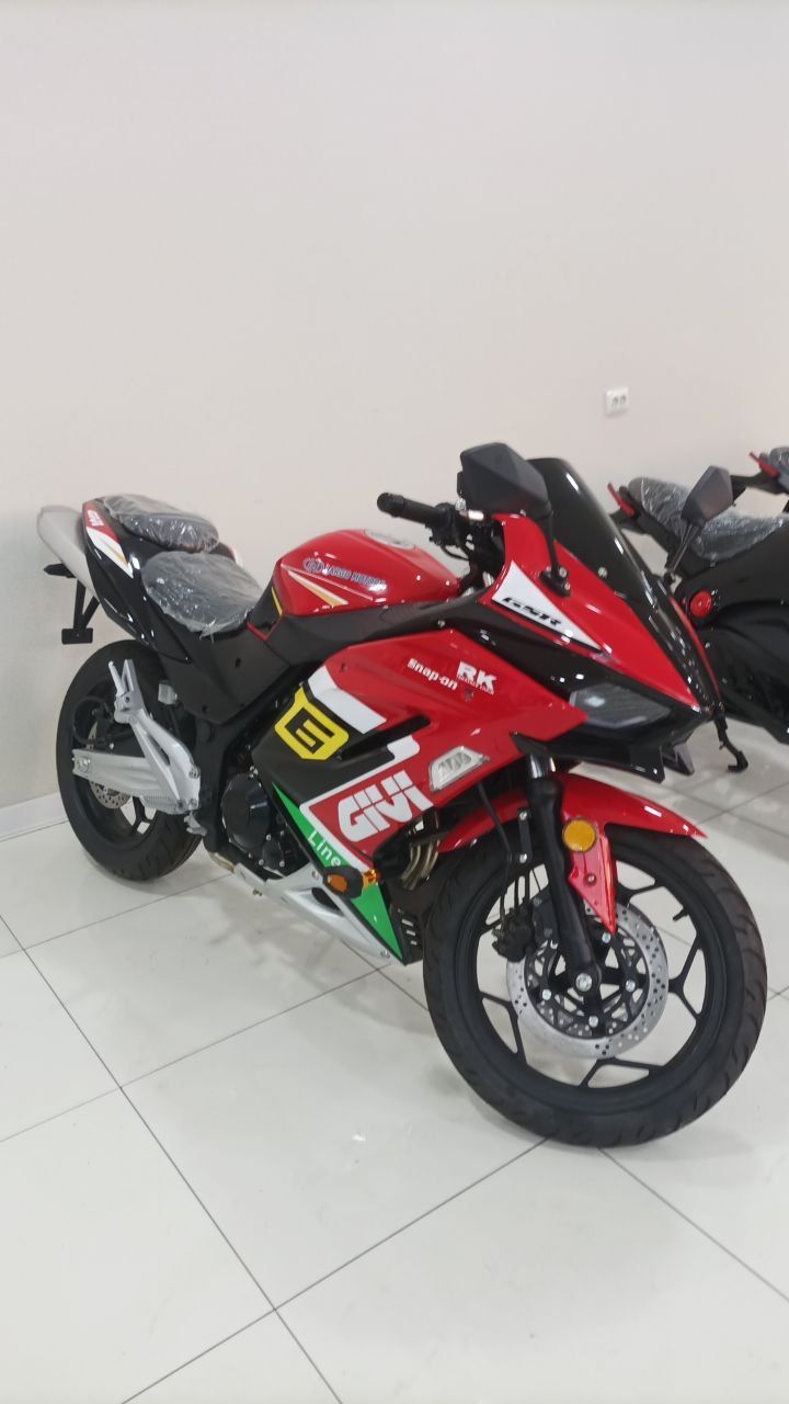 Motosiklar 400kub