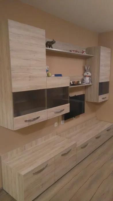 Дава се под наем Двустаен апартамент в Пловдив, Тракия - 70 кв.м за 375 € - Снимка #2