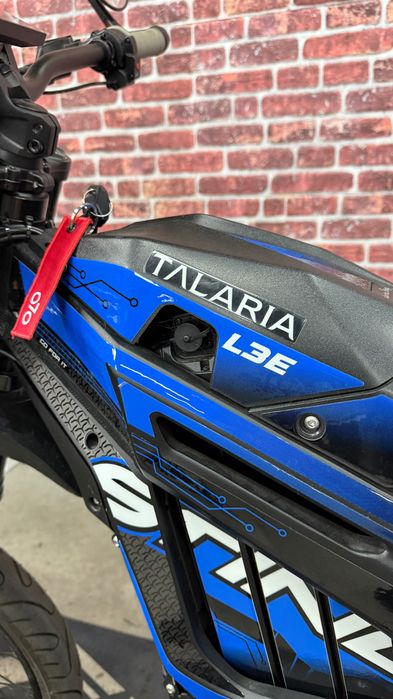 Motocicleta Talaria Sting TL-4000 - 549 km L3e + Kit Supermoto