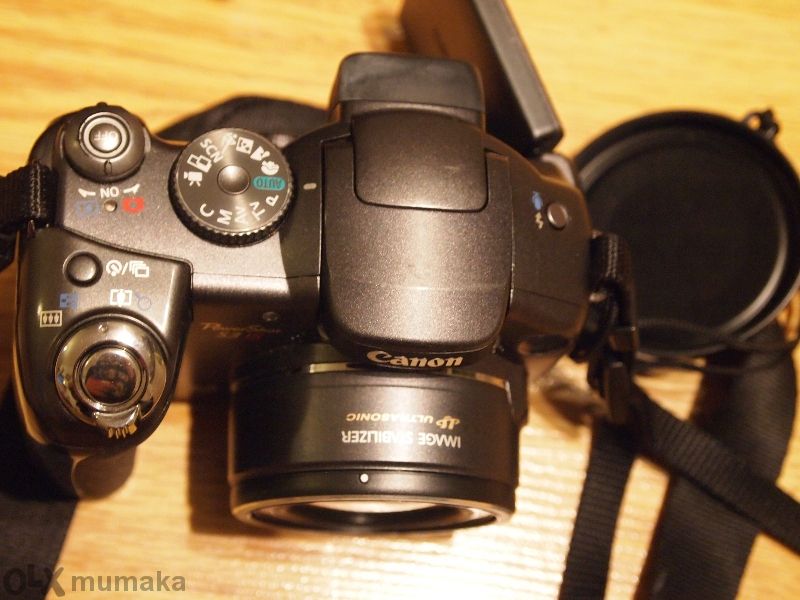 Canon Powershot S3 Is, с чантичка и стойка Hama. Като нов.