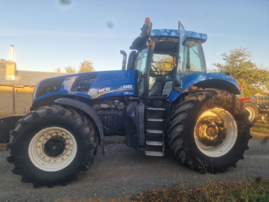 New holland t8 390
