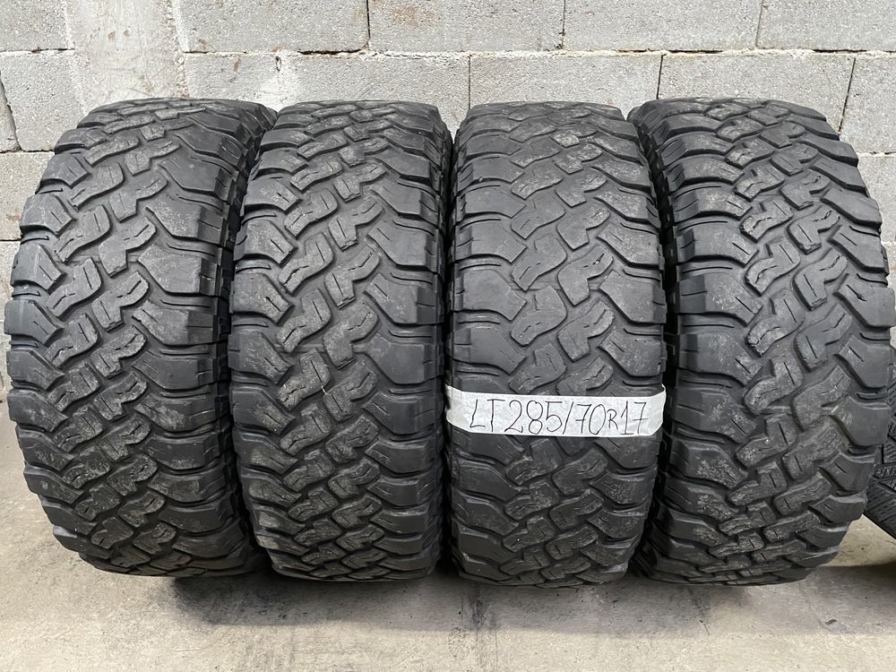 Set anvelope LT 285/70 R17 FALKEN