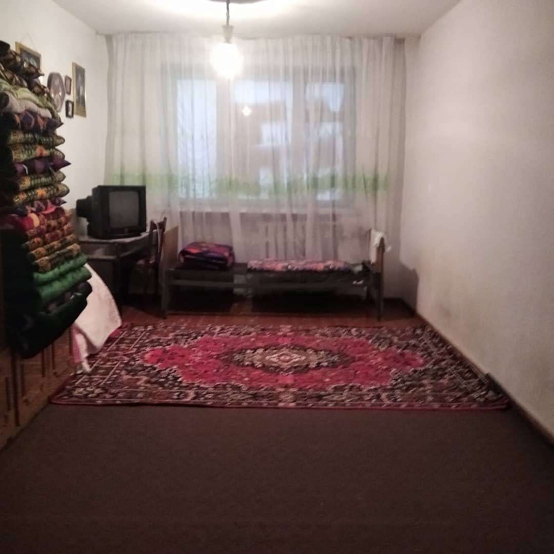 Срочно продаю 1/5/5эт.Яккасарай.ул кушбеги бывший общежитие текистил к