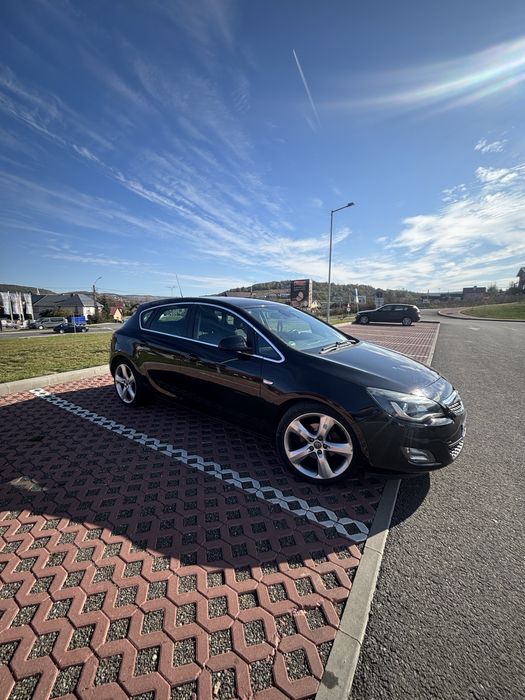 Opel Astra J 1.6 benzina