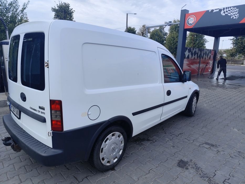 Vând Opel Combo 1.7