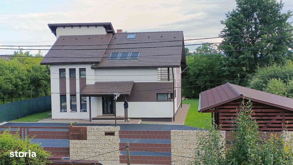 CASĂ PREMIUM - 200 mp utili - Teren 1.046 mp - Clasa A